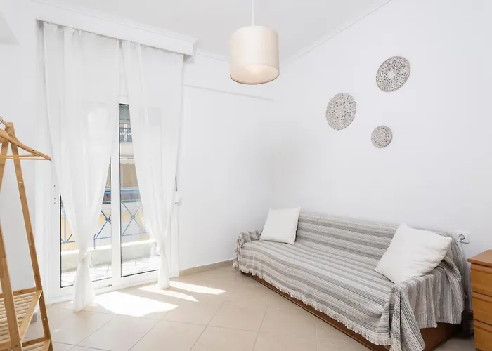 Mainavenue Palm Seaside Ferienhaus Polychrono